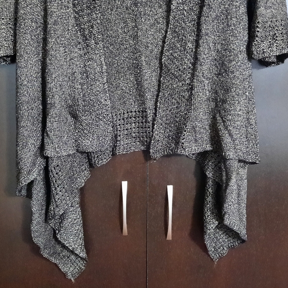 Y2K Jana Metallic Knit Waterfall Open Cardigan - Picture 7 of 13